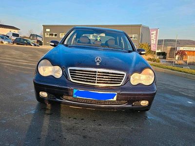 Blau Gebraucht 2003 Mercedes C200 Limousine | 1.550 € (Guter Preis)