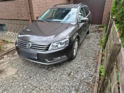 Gebraucht VW Passat 140 PS (102 kW) 2013 Braun Kombi
