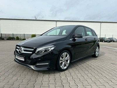 gebraucht Mercedes B180 Urban Automatik,LED,Navi,Park-Pilot,Sitzh.