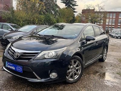 Gebraucht Toyota Avensis Executive 177 PS (130 kW) 2012 Dark steel Kombi