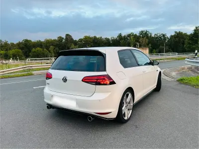 Gebraucht VW Golf VII GTI 230 PS (169 kW) 2014 Weiß Limousine