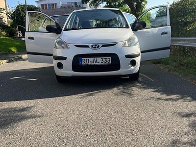 Gebraucht Hyundai i10 67 PS (49 kW) 2011 Weiß Kleinwagen