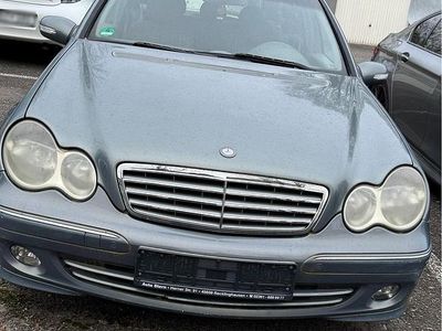 Gebraucht Mercedes C220 150 PS (110 kW) 2004 Kombi