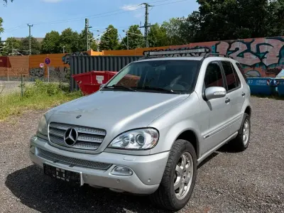 Gebraucht Mercedes ML350 235 PS (172 kW) 2003 Silber SUV