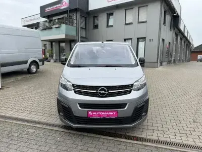 Używany Opel Zafira Life Edition 210 KM (154 kW) 2022 Szary Minivan