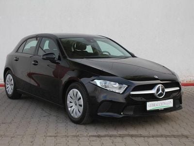 Nachtschwarz unilack Gebraucht 2021 Mercedes A160 Limousine | 19.475 € (Superpreis)