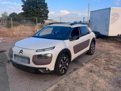 Gebraucht Citroën C4 Cactus 101 PS (74 kW) 2014 Weiß Kleinwagen