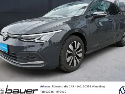 Gebraucht VW Golf VIII Move 110 PS (80 kW) 2024 Grau Limousine