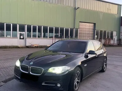 Używany BMW 530 Luxury Line 258 KM (189 kW) 2014 Czarny Kombi