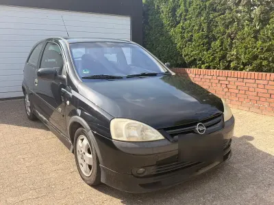 Gebraucht Opel Corsa 80 PS (58 kW) 2003 Schwarz Kleinwagen