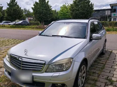 Second-hand Mercedes C200 136 CP (100 kW) 2010 Argintiu Break