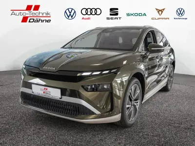 Gebraucht Skoda Enyaq iV Loft 150 kW (204 PS) 2025 Olibogrün metallic SUV