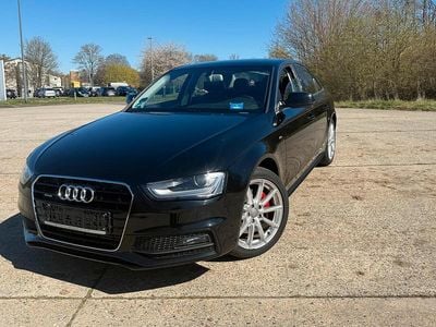 Gebraucht Audi A4 Comfort 220 PS (161 kW) 2015 Schwarz Limousine