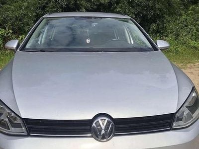 Grau Gebraucht 2016 VW Golf VII Comfortline Kombi | 8.850 € (Fairer Preis)