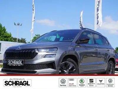 Gebraucht Skoda Karoq SportLine 150 PS (110 kW) 2023 Graphite grau metallic SUV
