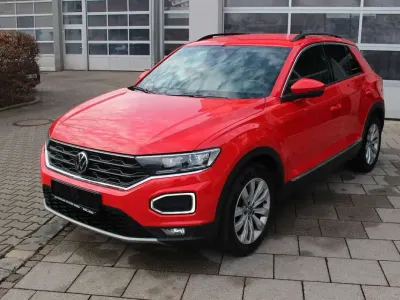 Usata VW T-Roc Sport 150 CV (110 kW) 2021 Rosso SUV