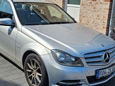 Mercedes 220