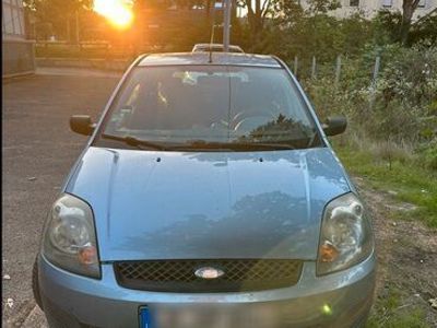 gebraucht Ford Fiesta 2007 Benzin 1.3