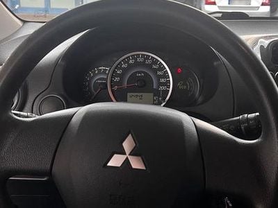 Gebraucht Mitsubishi Space Star 75 PS (55 kW) 2014 Silber Van / Kleinbus