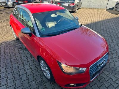 Gebraucht Audi A1 Sport 122 PS (89 kW) 2011 Rot Kleinwagen