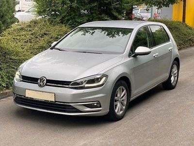 Gebraucht VW Golf VII Comfortline 116 PS (85 kW) 2018 Silber Limousine