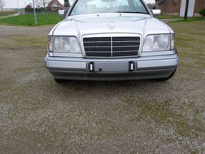 gebraucht Mercedes C220 W124silber, Scheckheft, Rostfrei