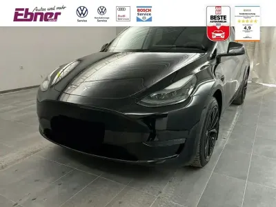 Gebraucht Tesla Model Y 378 kW (514 PS) 2023 Sonderlackierung schwarz SUV