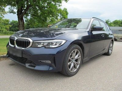 Gebraucht BMW 320 190 PS (139 kW) 2022 Blau Kombi