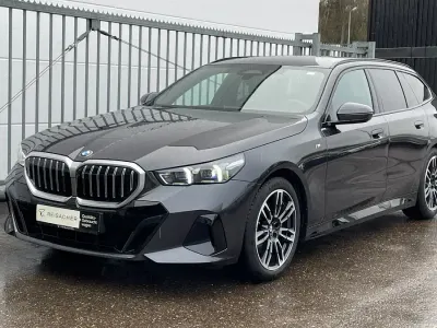 Gebraucht BMW 540 Comfort Edition 286 PS (210 kW) 2025 Sophistograu brillanteffekt Kombi