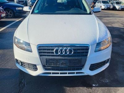 Gebraucht Audi A4 Ambition 160 PS (117 kW) 2011 Weiß Kombi