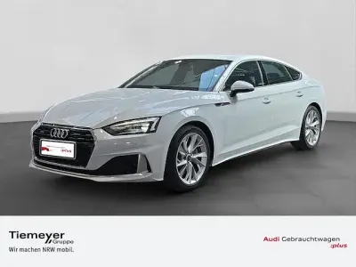 Gebraucht Audi A5 Sportback Ambiente 265 PS (194 kW) 2022 Gletscherweiß metallic Kleinwagen
