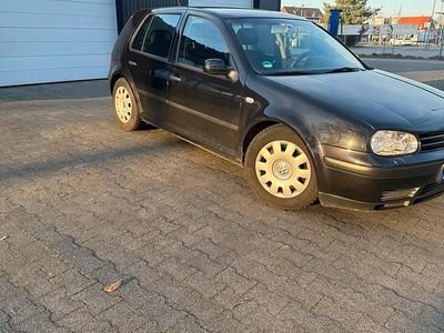 Gebraucht VW Golf IV 101 PS (74 kW) 2003 Kleinwagen