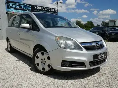 Gebraucht Opel Zafira 140 PS (102 kW) 2006 Starsilber iii m2 Van / Kleinbus