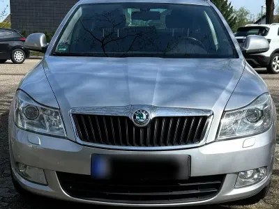Gebraucht Skoda Octavia 140 PS (102 kW) 2012 Silber Kombi