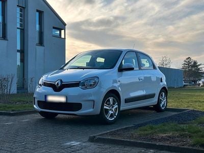Gebraucht Renault Twingo SE 73 PS (53 kW) 2020 Weiß Kleinwagen