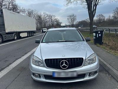 Gebraucht Mercedes C250 204 PS (150 kW) 2009 Silber Limousine