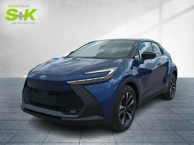 Neu Toyota C-HR 140 PS (102 kW) 2026 Dark blue mica / black SUV