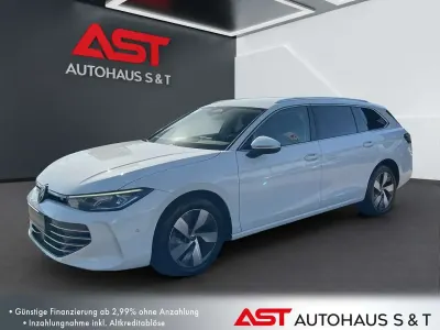 Gebraucht VW Passat Elegance 150 PS (110 kW) 2025 Weiß Kombi