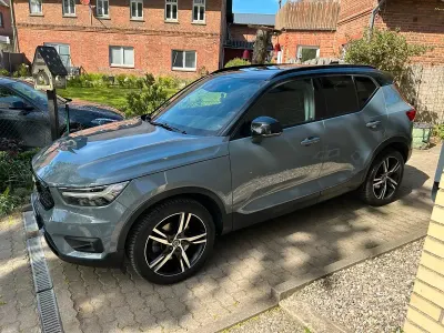 Gebraucht Volvo XC40 R-Design 190 PS (139 kW) 2019 Grau SUV