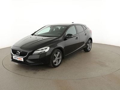 Second-hand Volvo V40 Momentum 122 CP (89 kW) 2018 Negru Break