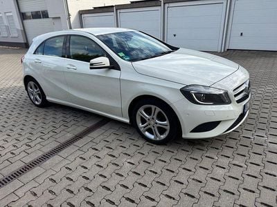 Brugt Mercedes A180 Urban 122 HK (89 kW) 2013 Hvid Sedan