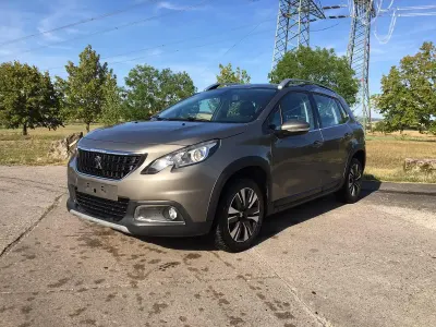 Gebraucht Peugeot 2008 Allure 110 PS (80 kW) 2016 Grau SUV