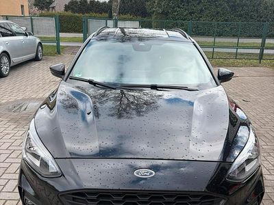 Second-hand Ford Focus ST-Line 150 CP (110 kW) 2020 Negru Break
