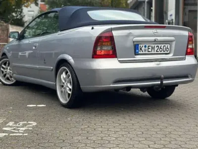Gebraucht Opel Astra Edition 147 PS (108 kW) 2003 Cabrio