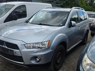 Gebraucht Mitsubishi Outlander 155 PS (114 kW) 2010 Silber SUV