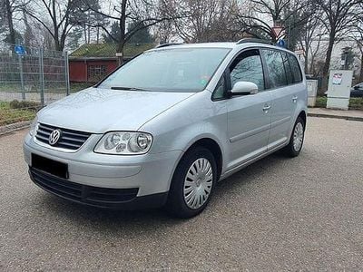 Grau Gebraucht 2004 VW Touran Van / Kleinbus | 1.850 € (Guter Preis)