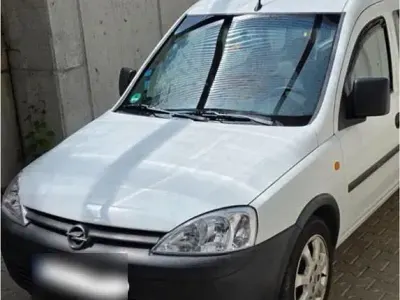 Gebraucht Opel Combo 95 PS (69 kW) 2010 Weiß Van / Kleinbus