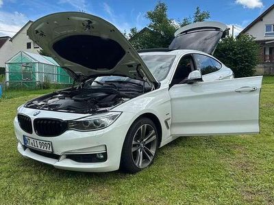 Gebraucht 2015 BMW 320 Gran Turismo Luxury Line Limousine | 15.800 €