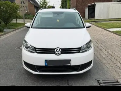Gebraucht VW Touran 105 PS (77 kW) 2012 Weiß Van / Kleinbus