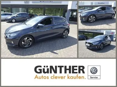 Gebraucht Hyundai i20 Edition 30 101 PS (74 kW) 2022 Grau Kleinwagen
